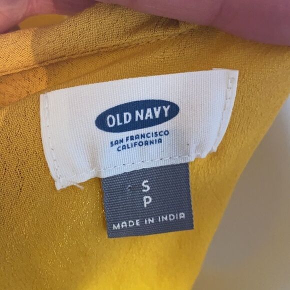 Old Navy Strappy 100% Rayon Tank Size S - Picture 3 of 5